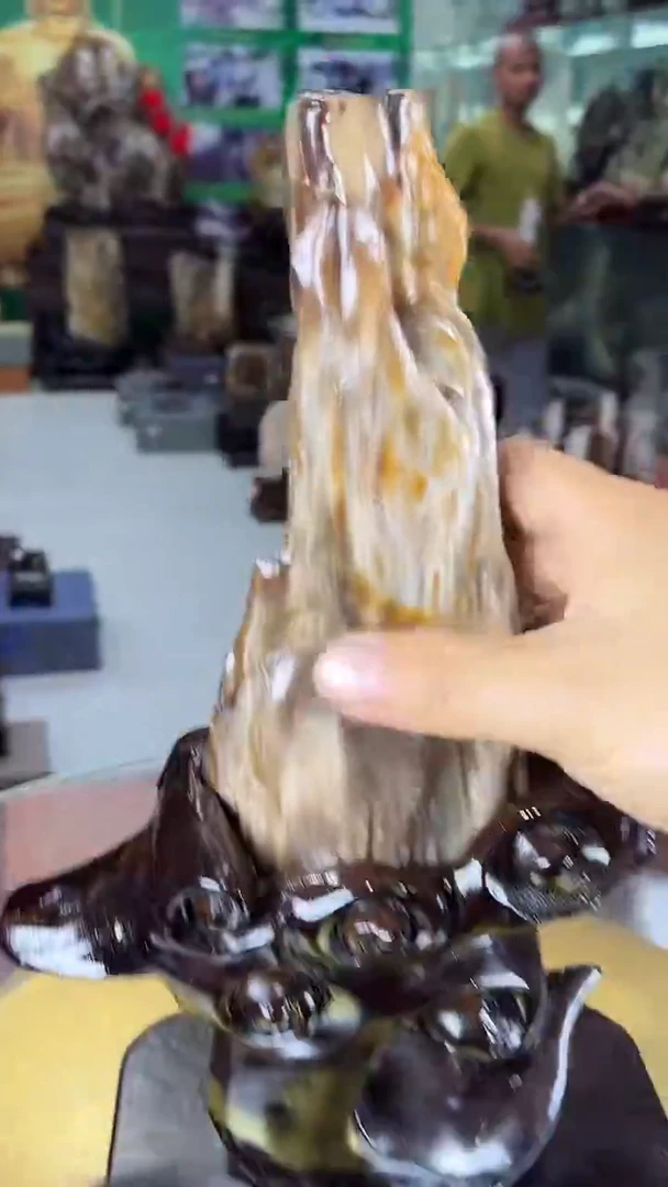 缅甸天然树化玉摆件