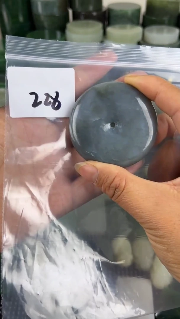 和田玉未镶嵌珠宝半成品扣子