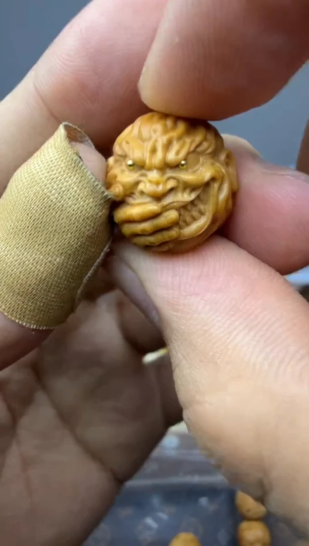 吊坠猴头核桃不语 镶嵌