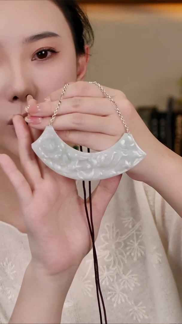 颈饰银S925镶嵌翡翠国风