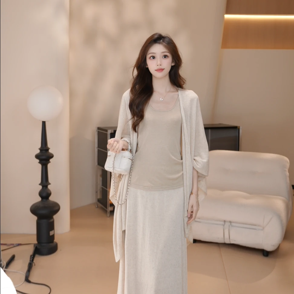 Basic House/百家好CSM套装显瘦半身裙白色女装裙子职业女裙套装