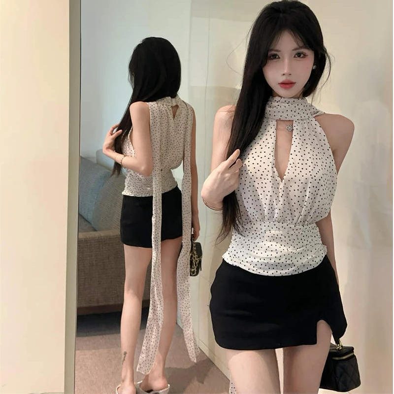 洋气高级感挂脖绑带波点露肩纯欲上衣女配显瘦高腰半身裙两件套