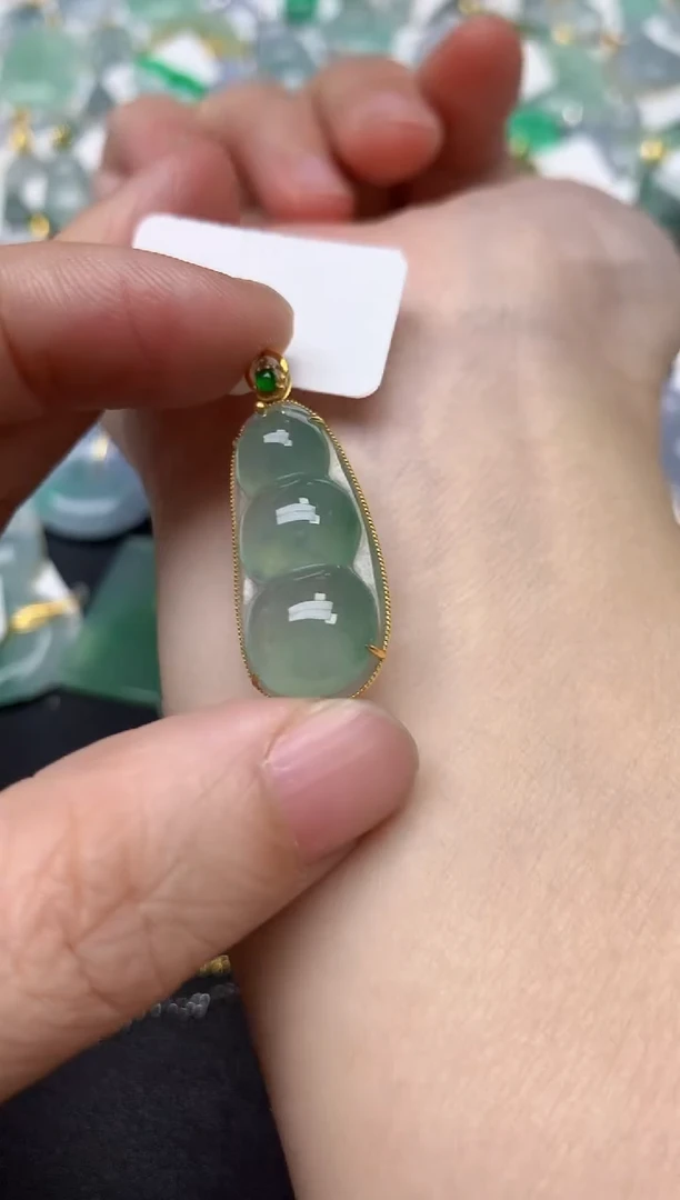 颈饰18K金镶嵌翡翠天然缅甸A货翡翠