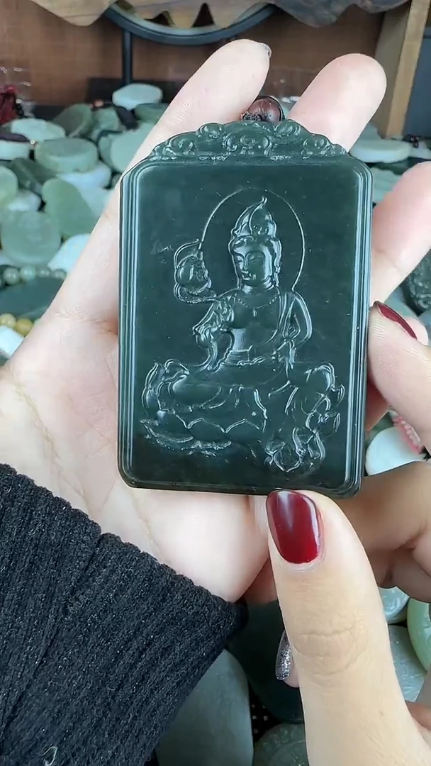 颈饰未镶嵌和田玉1