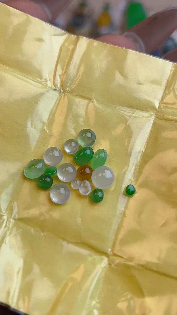 【闪购商品】翡翠耳饰未镶嵌天然A货翡翠2