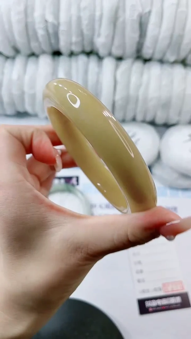 【闪购商品】石英质玉手镯未镶嵌0263451763-67