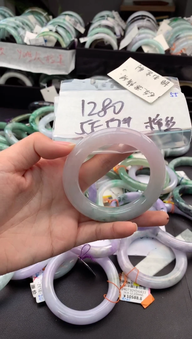 【闪购商品】定制翡翠未镶嵌毛货需精细抛光+多人