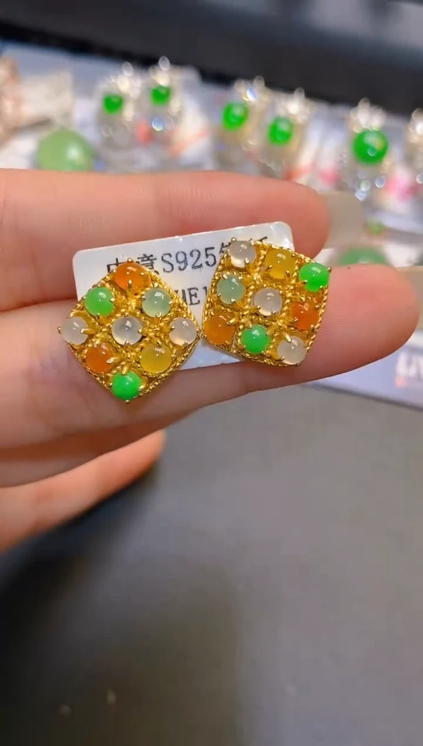 翡翠银S925镶嵌耳饰天然