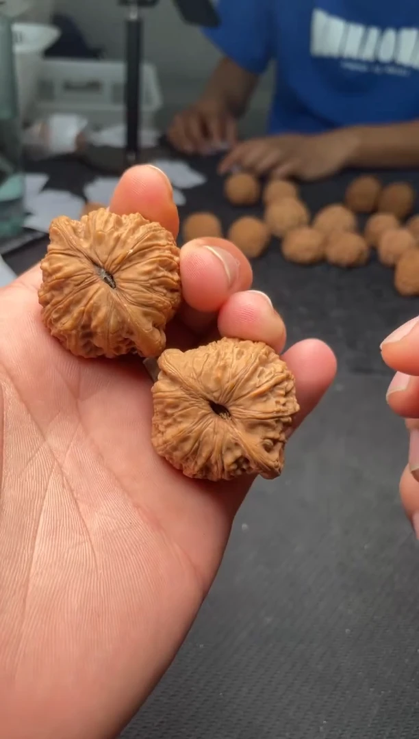 把件文玩核桃B 10 39 绣球