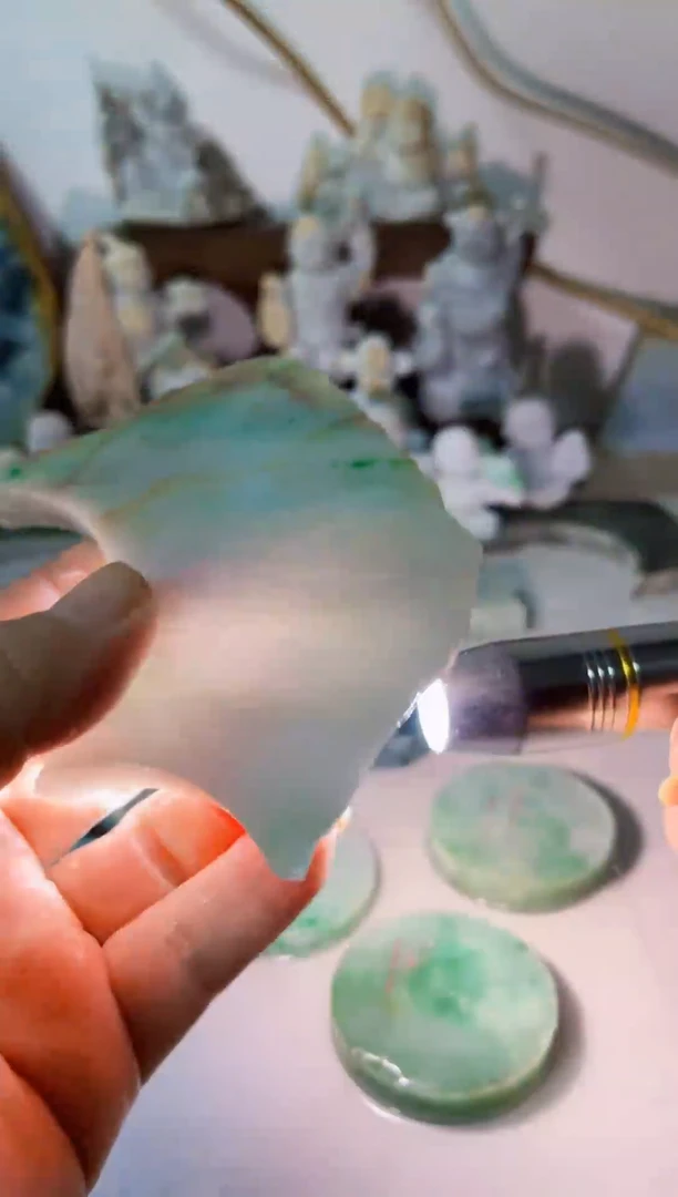 【闪购商品】翡翠吊坠(不含链)未镶嵌A1178