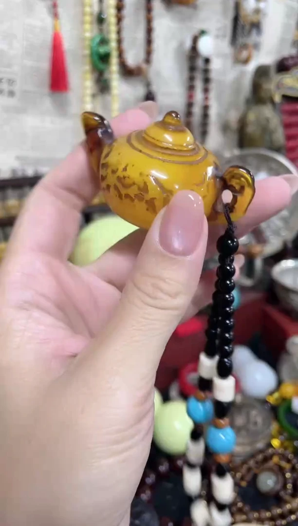 未镶嵌蜜蜡裸石主播推荐主播推荐