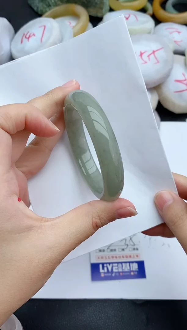 未镶嵌手镯石英质玉7+55/56