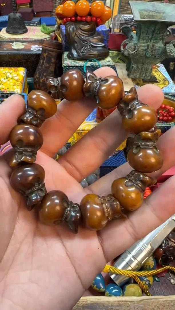 【闪购商品】蜜蜡裸石未镶嵌推荐好物如图所示