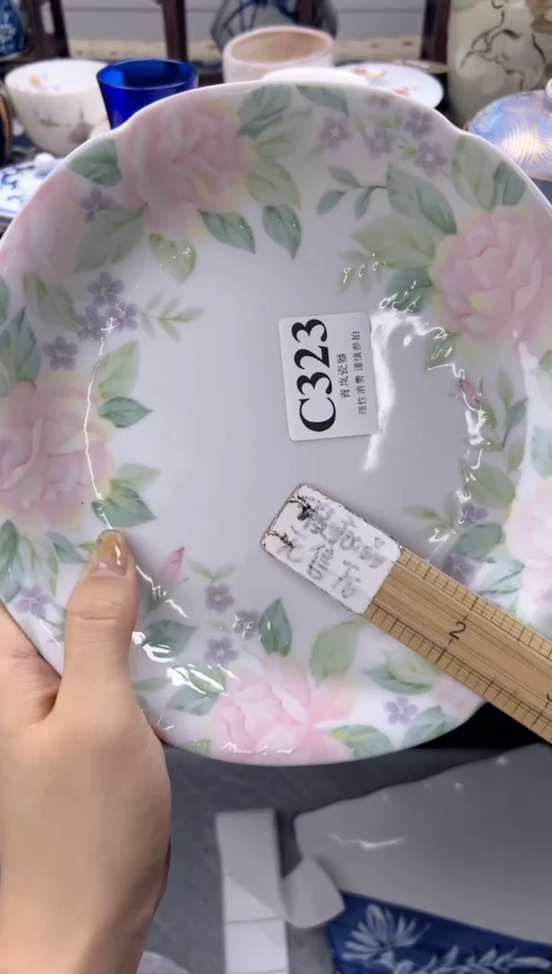 瓷片玛*莎     C323