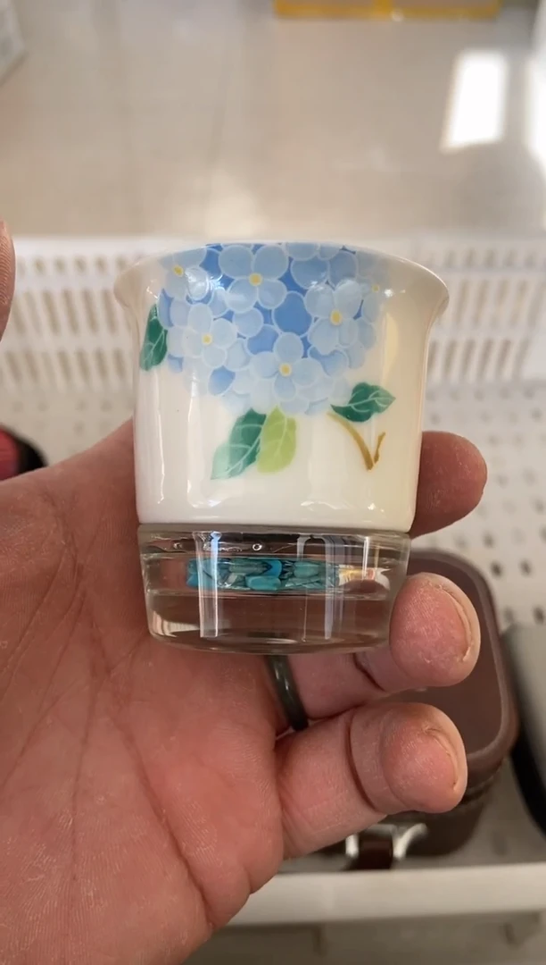 杯子瓷无运费险有瑕疵的摄影的产品有使用过的痕迹有点脏介意勿拍
