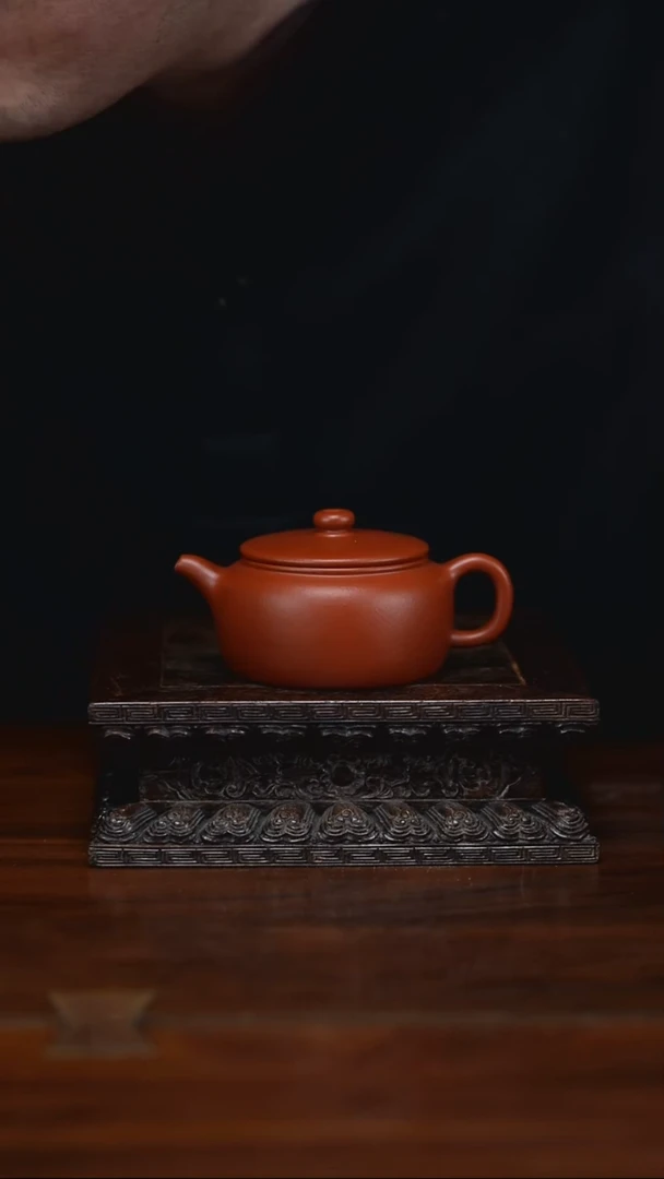 茶壶紫砂微瑕大彬扁墩（无证书不退换）