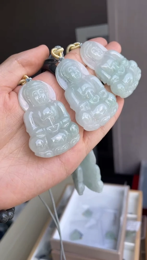 吊坠(不含链)未镶嵌翡翠天然缅甸A货翡翠多样性发其一