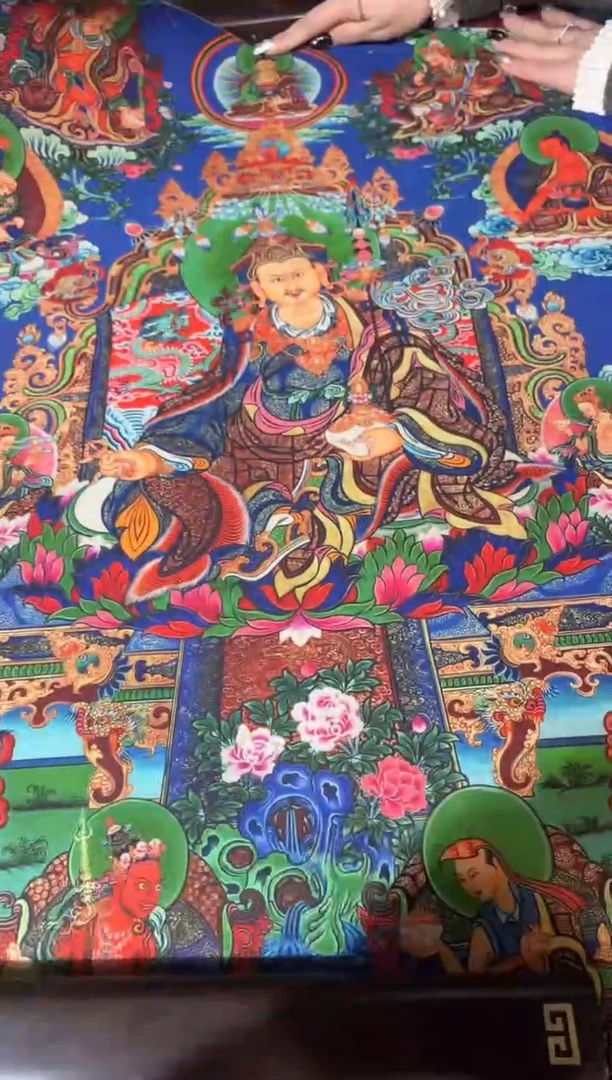 卷轴画龙妹的唐卡tk16