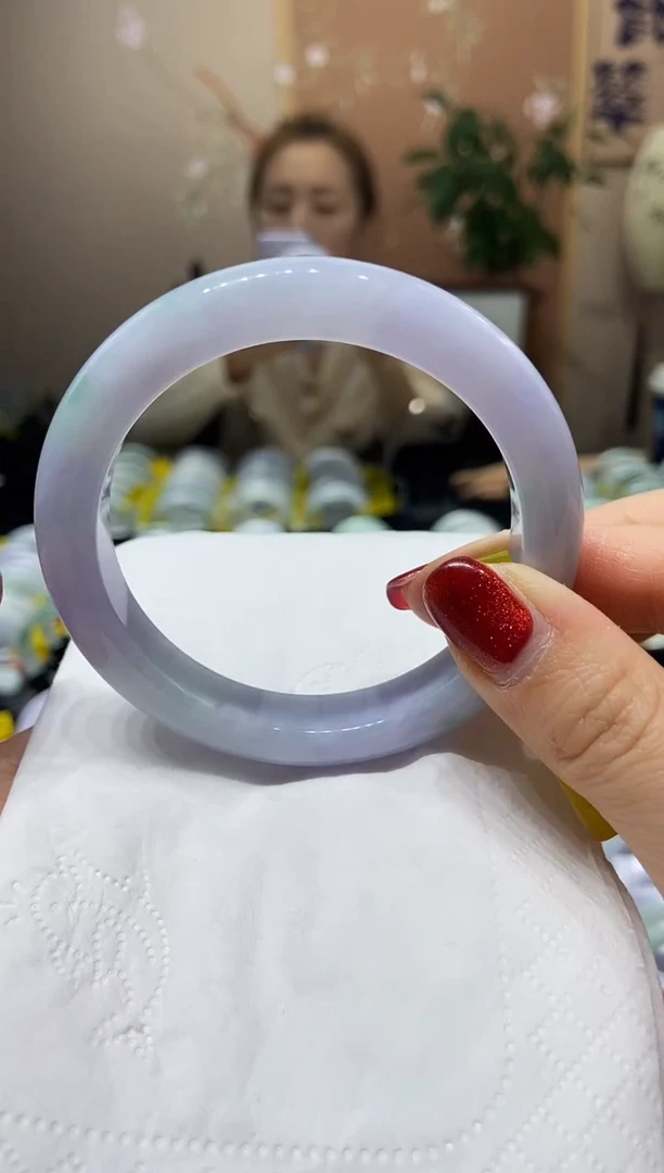 【闪购商品】翡翠手镯未镶嵌5657圈口