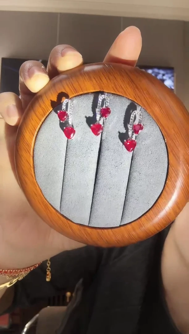 主播定制链接红色耳饰