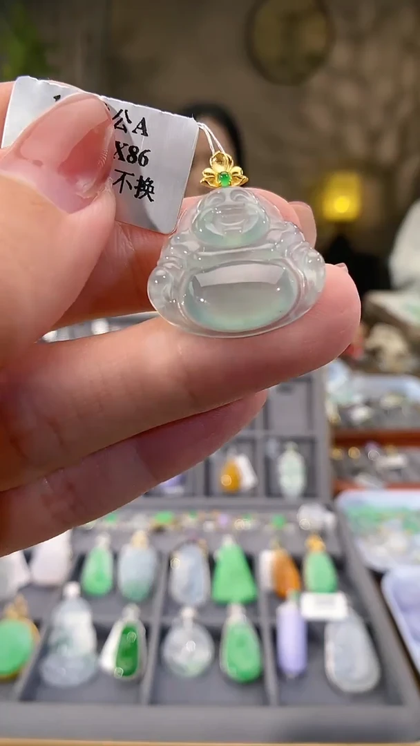 吊坠(不含链)18K金镶嵌翡翠佛公