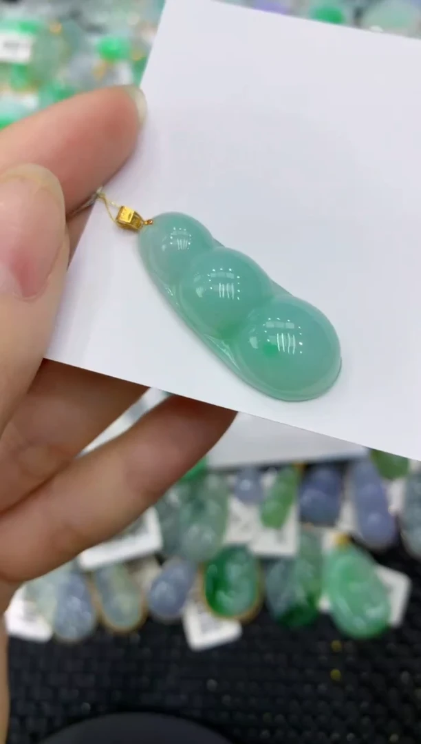 【闪购商品】翡翠颈饰18K金镶嵌8888888888