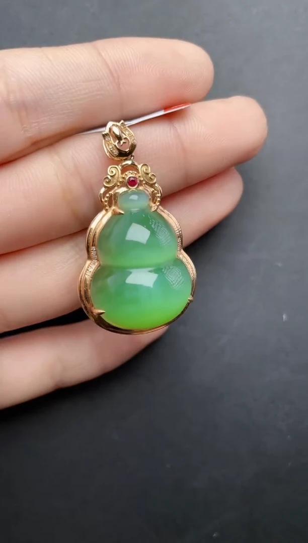 【闪购商品】和田玉吊坠18K金镶嵌猫眼葫芦吊坠