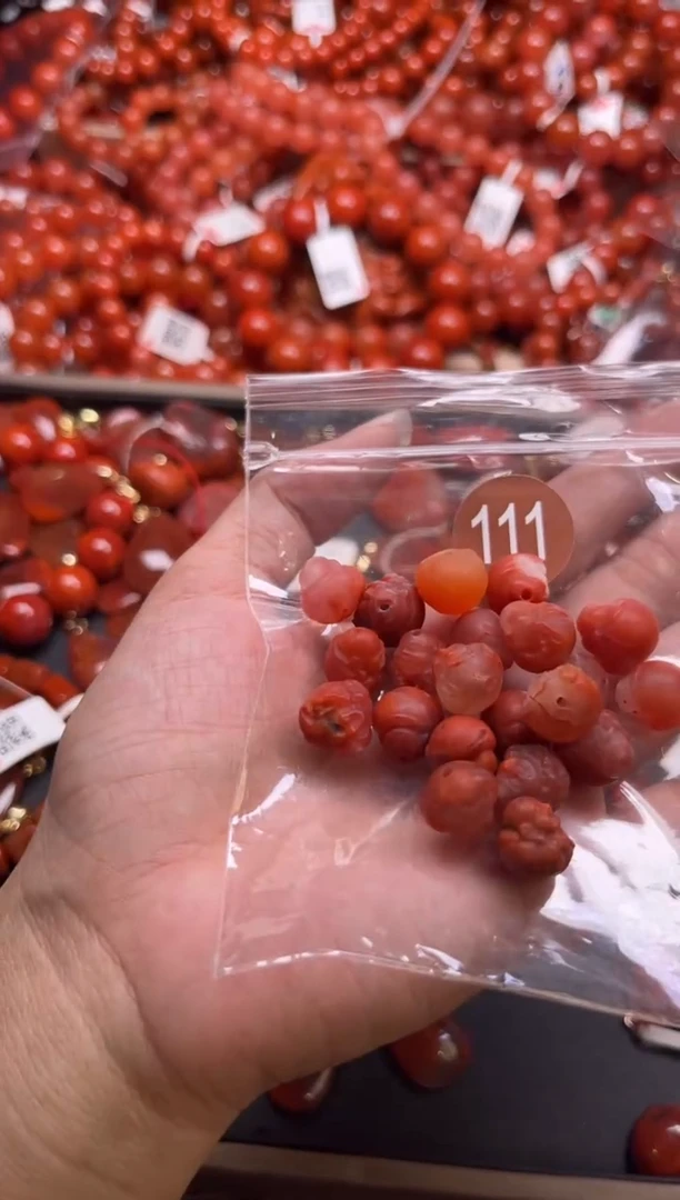 南红玛瑙未镶嵌珠宝奇石111