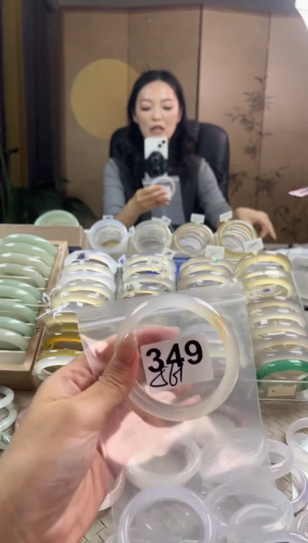 手镯玛瑙/玉髓未镶嵌349