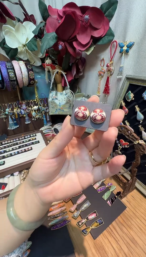 玄**桐【孤品车12.26】三马缠枝葫芦12毫米耳钉