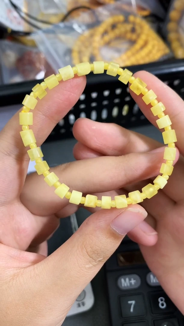 未镶嵌琥珀珠宝奇石211