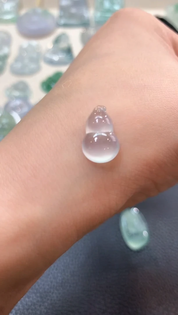 翡翠未镶嵌吊坠(不含链)v40