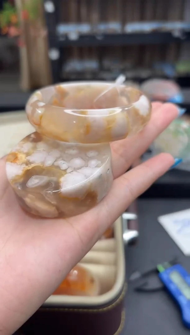 未镶嵌手镯石英质玉54(54圈赠送镯心)