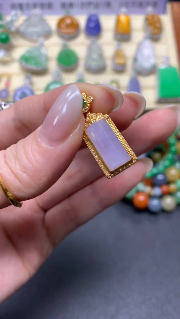 【闪购商品】翡翠吊坠(不含链)18K金镶嵌吊坠|2200+220