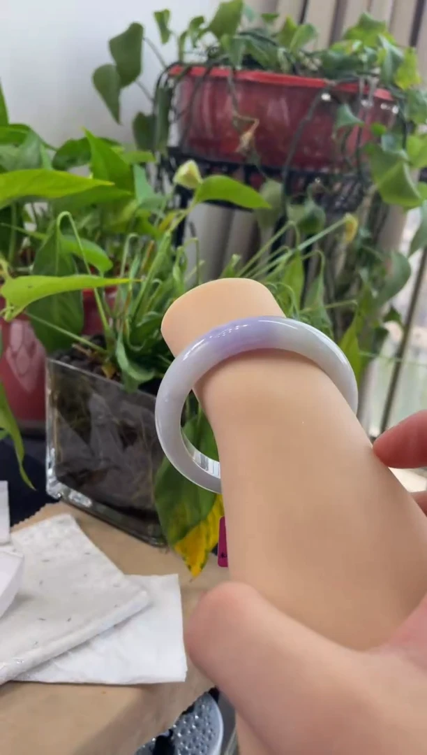 翡翠手镯未镶嵌56圈口031