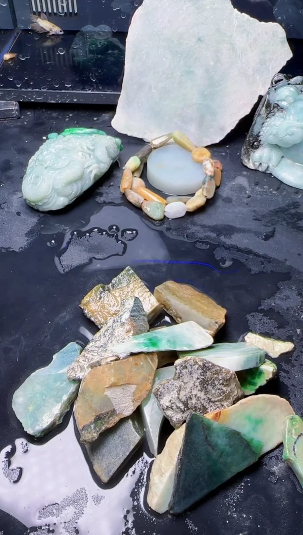 颈饰未镶嵌翡翠吉**余114