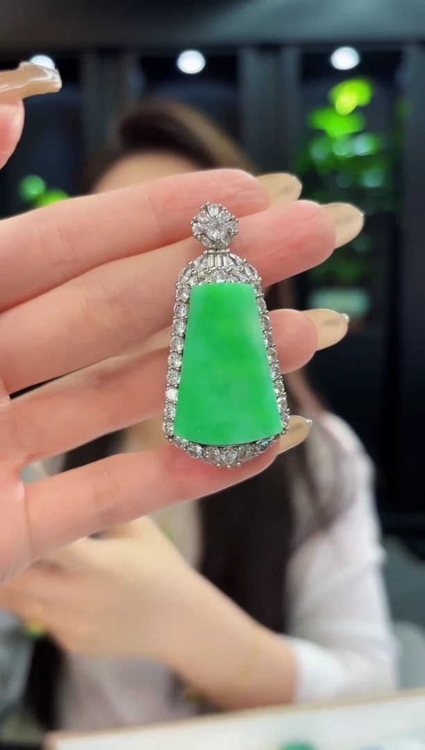 翡翠未镶嵌颈饰 缅料A货/支持复检/一件