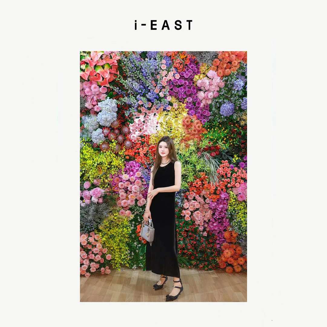 i-EAST 娇欲千金~绒绒设计感无袖连衣裙-4Q Q24377
