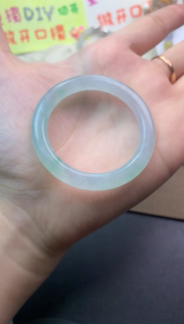 未镶嵌定制翡翠毛货