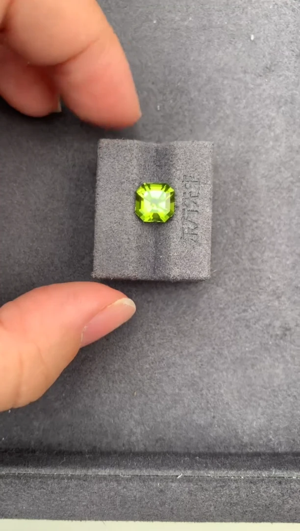 未镶嵌裸石橄榄石2.48ct 橄榄石  GH  定制