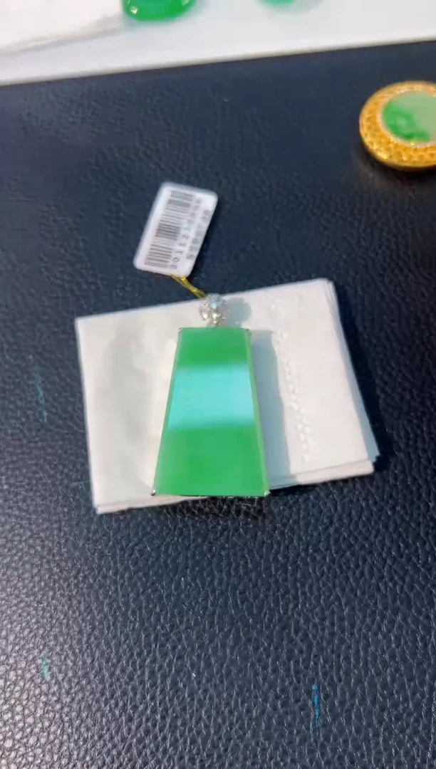 颈饰未镶嵌翡翠 缅料A货/支持复检/一件