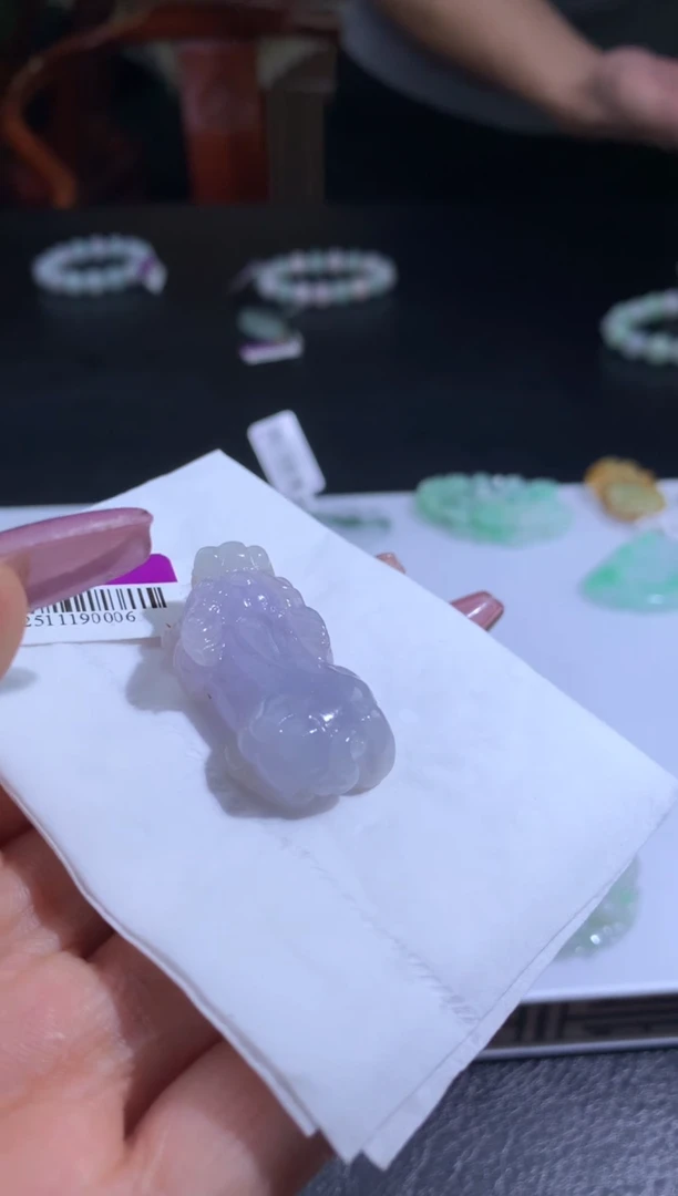 未镶嵌定制翡翠豆*翡翠