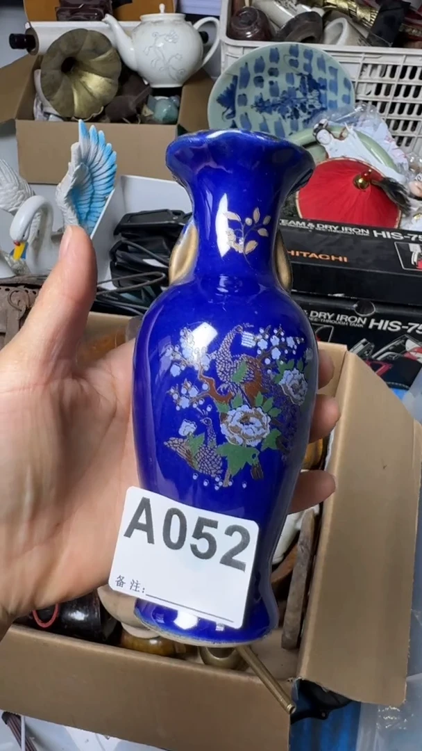 腾煜工艺品月**清小瓷瓶A052