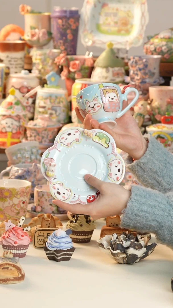 摆件陶景德镇釉下彩手绘设计师款陶瓷