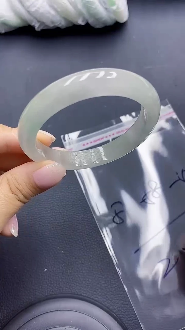 高冰透美人手镯 所见即所得68