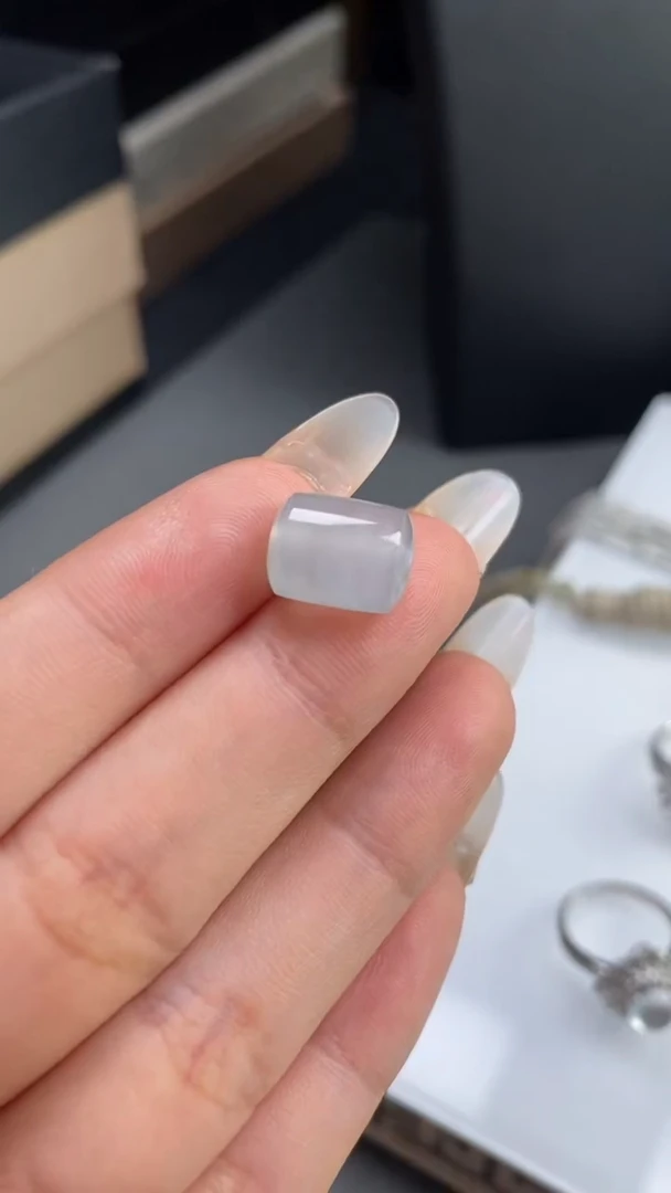 翡翠未镶嵌吊坠(不含链)桶珠
