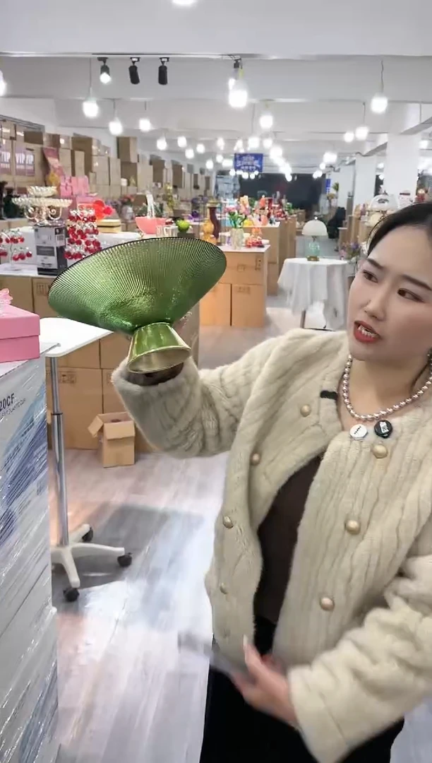 【闪购商品】琉璃简屿花器E-品10