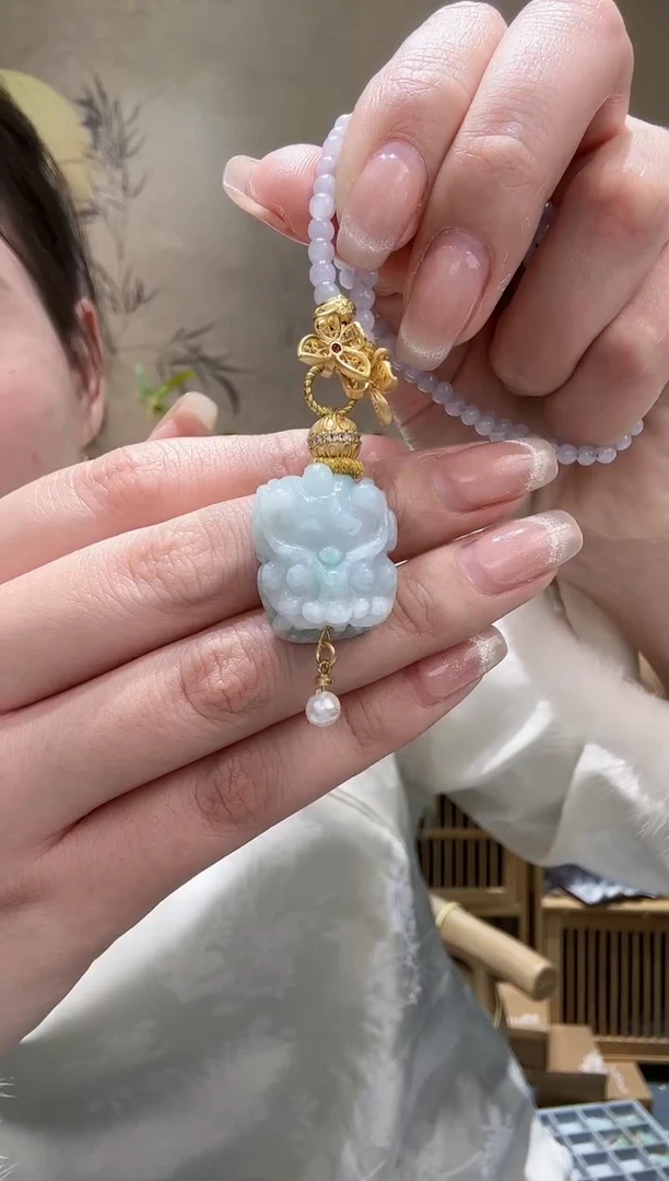 【闪购商品】翡翠颈饰未镶嵌吊坠