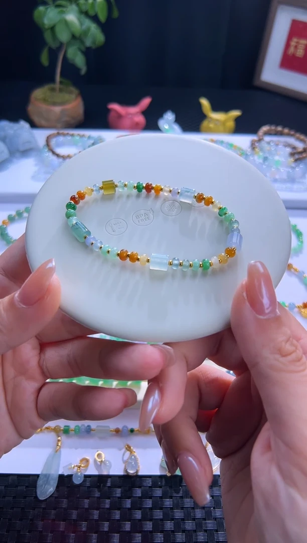 足金镶嵌手串翡翠翡翠卡4.5彩虹设计款