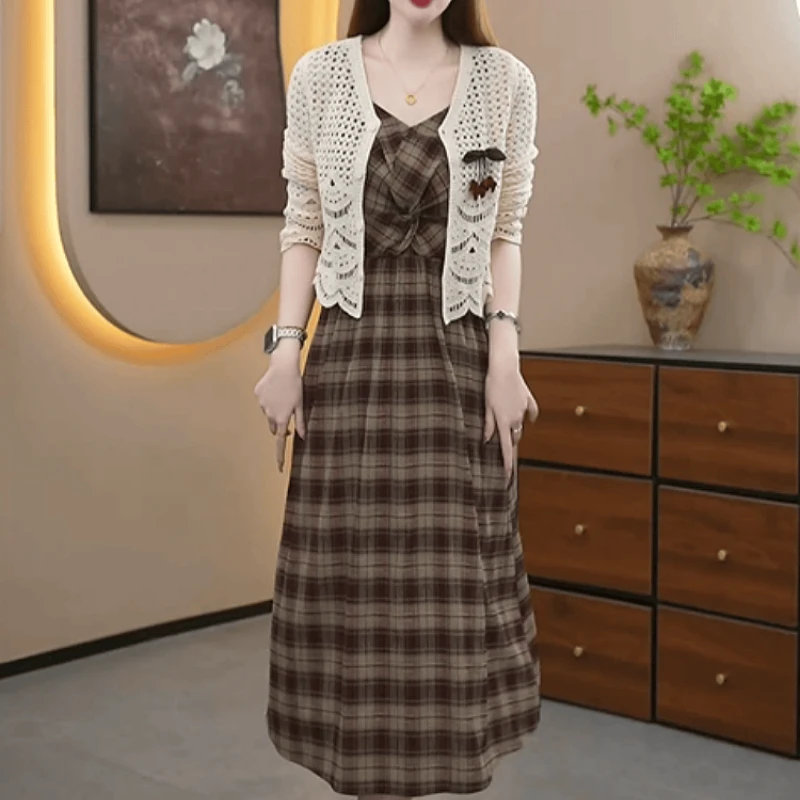 A502【外衫+连衣裙】2025早秋新款时尚复古减龄格子连衣裙两件套